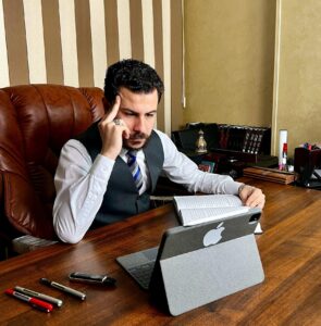 الدكنور خالد احمد